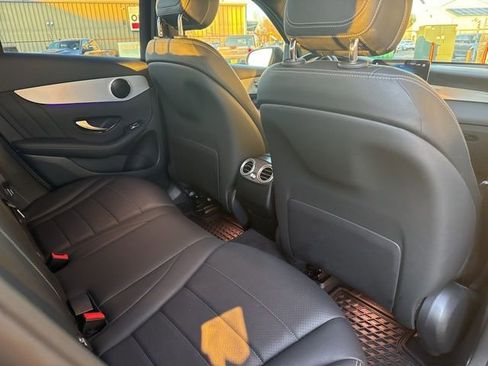 Used 2021 Mercedes-Benz GLC 300 4MATIC image 14