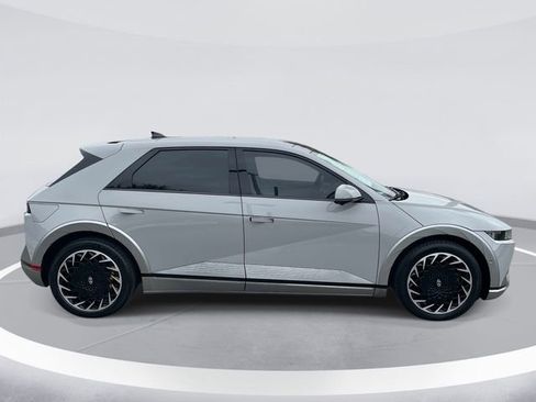 Used 2023 Hyundai Ioniq 5 Limited w/ Cargo Package AWD/4WD image 4