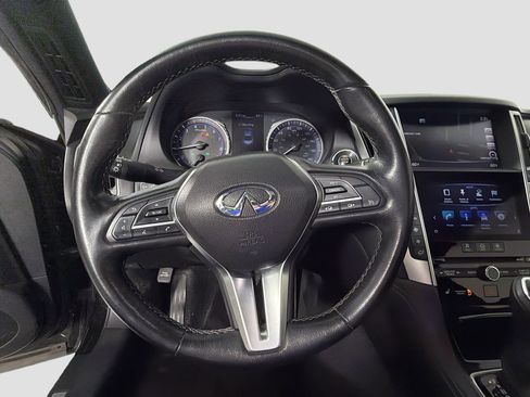 Used 2018 INFINITI Q60 3.0t Luxe w/ Sensory Package 3.0T Luxe image 12