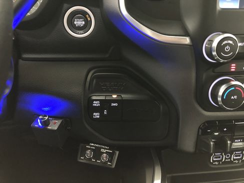 Used 2022 RAM 2500 Big Horn w/ Level C Equiment Group image 19