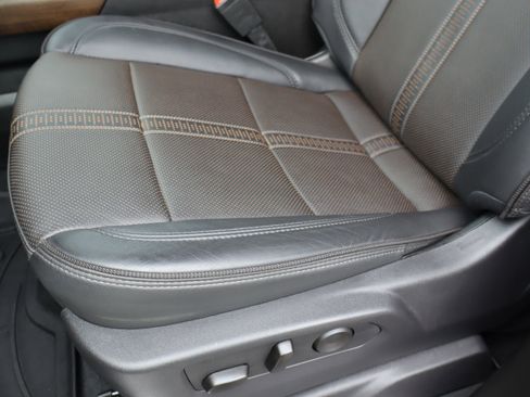 Certified 2025 Chevrolet Silverado 2500 High Country w/ High Country Premium Package image 22