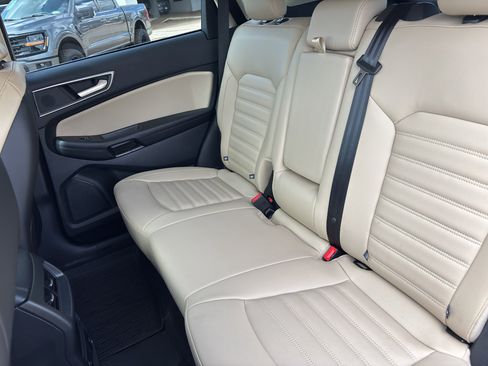 Used 2024 Ford Edge SEL w/ Convenience Package image 39