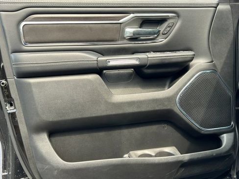 Used 2025 RAM 1500 Laramie w/ Sport Appearance Package AWD/4WD image 18