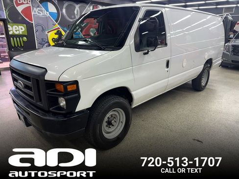 Used 2014 Ford E-350 and Econoline 350 Extended Super Duty image 1