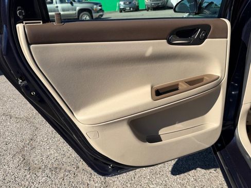 Used 2007 Chevrolet Impala LT w/ Preferred Equipment Group image 36