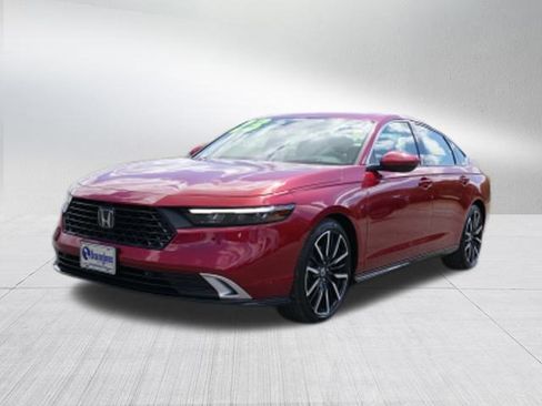 Used 2023 Honda Accord Touring image 7