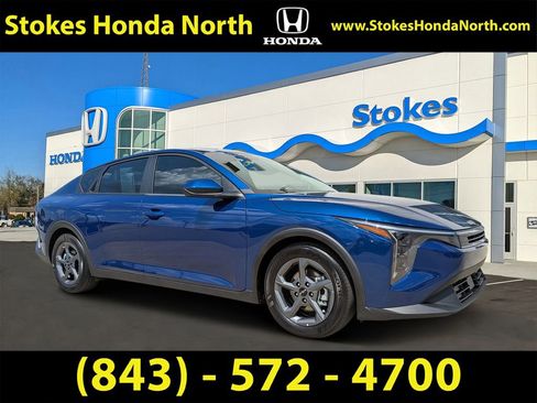 Used 2025 Kia K4 FWD image 1