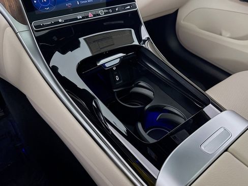 New 2026 Mercedes-Benz GLC 300 image 5