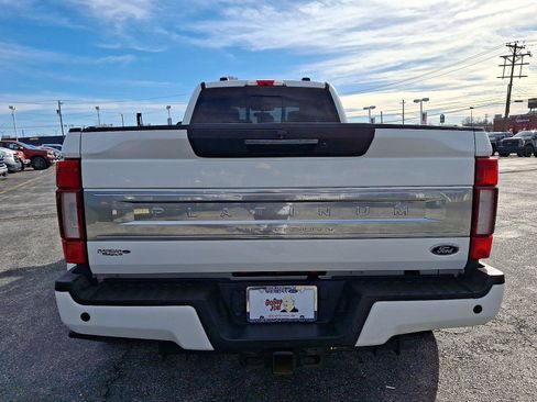 Used 2022 Ford F350 Platinum image 5
