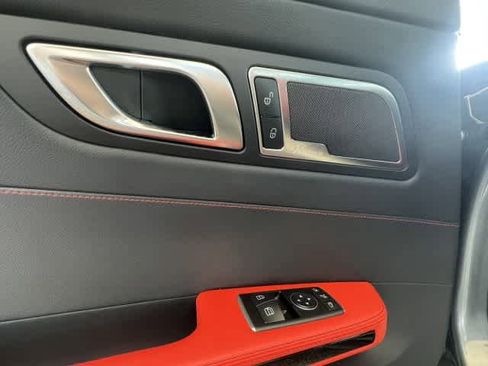 Used 2018 Mercedes-Benz AMG GT Roadster image 20