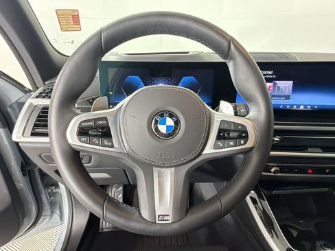 Used 2025 BMW X5 xDrive40i w/ M Sport Package AWD/4WD image 18
