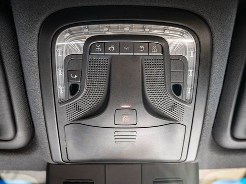 Used 2022 Mercedes-Benz Sprinter 3500 image 35