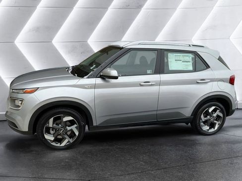 New 2026 Hyundai Venue SEL image 2