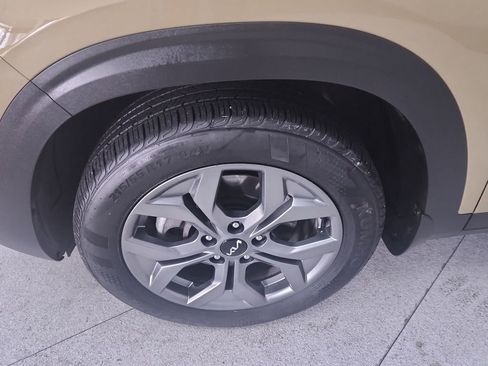 Used 2024 Kia Seltos S AWD/4WD image 10