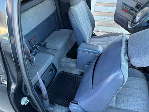 Used 1998 Toyota Tacoma 4x4 Xtracab V6 image 22