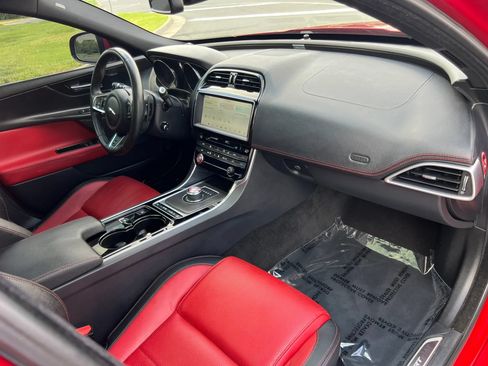 Used 2017 Jaguar XE R-Sport AWD/4WD image 18
