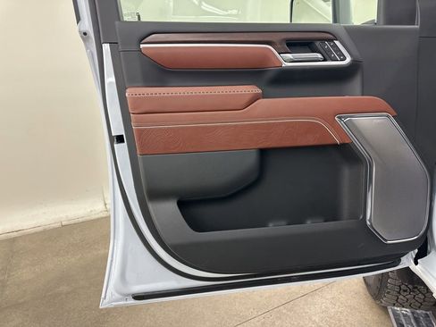 New 2026 GMC Sierra 3500 Denali Ultimate AWD/4WD image 28