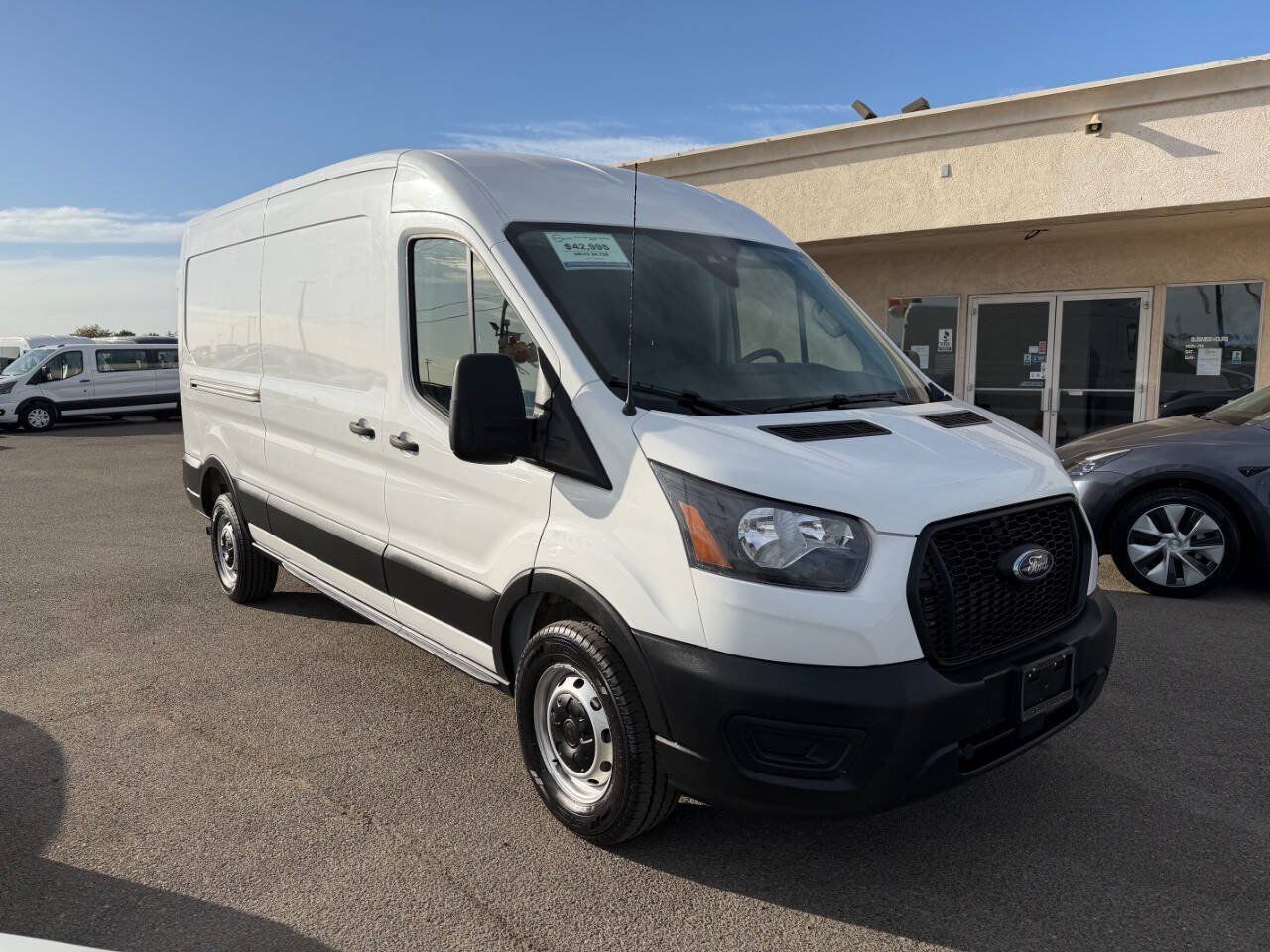 Used 2025 Ford Transit 250 148 Medium Roof w/ Load Area Protection Package RWD image 2