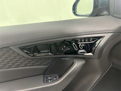 Certified 2024 Jaguar F-TYPE R image 19