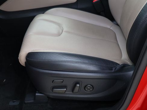 Used 2020 Hyundai Santa Fe Limited image 14