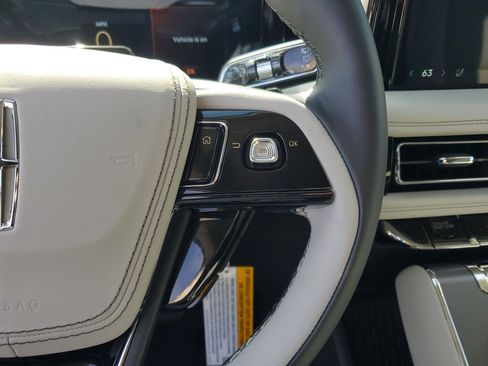 New 2026 Lincoln Aviator 2WD image 25