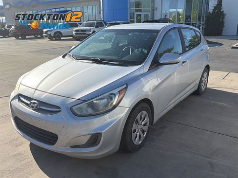 Used 2017 Hyundai Accent SE FWD image 1