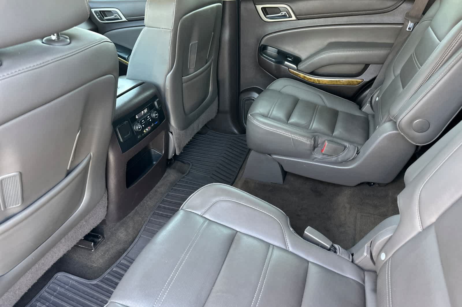 Used 2016 GMC Yukon Denali w/ Open Road Package AWD/4WD image 13