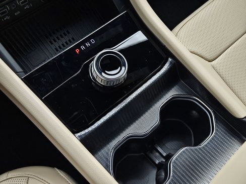 New 2026 Jeep Grand Cherokee L Limited RWD image 23