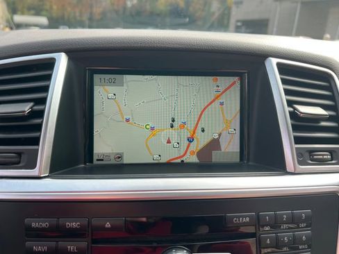 Used 2015 Mercedes-Benz ML 350 4MATIC image 24