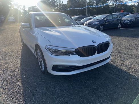 Used 2017 BMW 540i xDrive image 5
