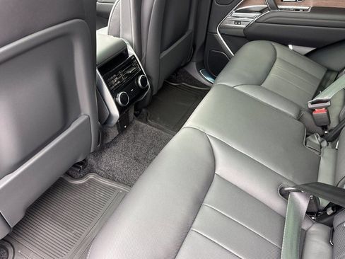 New 2026 Land Rover Range Rover SE AWD/4WD image 16