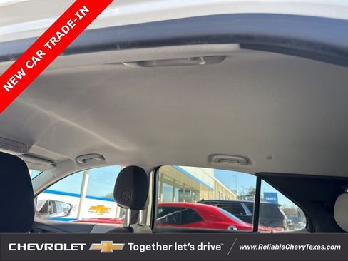Used 2020 Chevrolet Equinox LT image 19