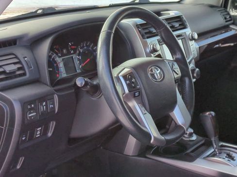 Used 2016 Toyota 4Runner Limited image 2