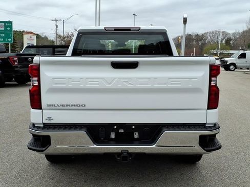 Used 2023 Chevrolet Silverado 1500 W/T w/ Trailering Package AWD/4WD image 4