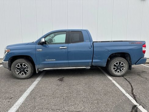 Used 2019 Toyota Tundra Limited w/ Limited Premium Package AWD/4WD image 3