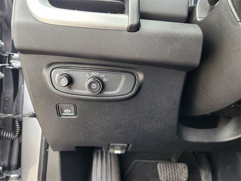 Used 2019 GMC Terrain SLE image 22