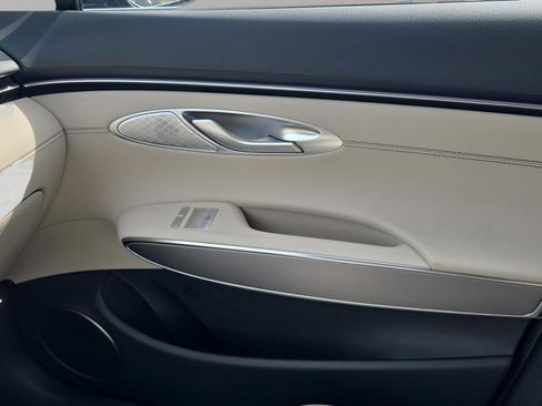 New 2026 Genesis GV70 2.5T Select w/ G1 Accessory Package image 7