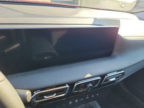 New 2026 Nissan Sentra SR w/ Floor Mat Package FWD image 26
