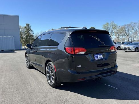 Used 2020 Chrysler Pacifica Limited w/ Advanced Safetytec Group image 28