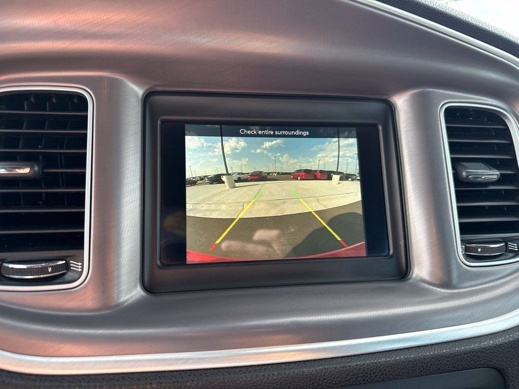 Used 2022 Dodge Charger SXT RWD image 14