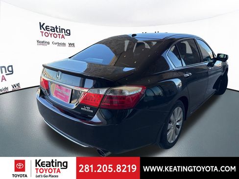 Used 2013 Honda Accord Touring image 3