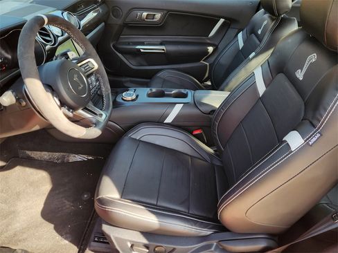 Used 2021 Ford Mustang Shelby GT500 w/ Technology Package image 12