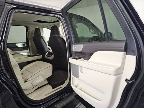 Used 2021 Lincoln Navigator L Black Label image 16