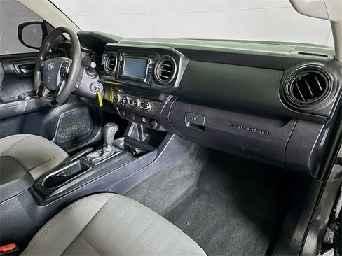 Used 2019 Toyota Tacoma SR image 27