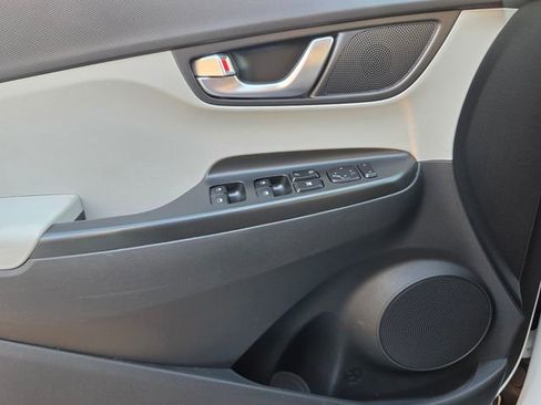 Used 2023 Hyundai Kona SEL w/ Convenience Package FWD image 25