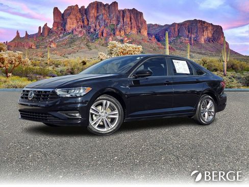 Used 2021 Volkswagen Jetta R-Line image 2