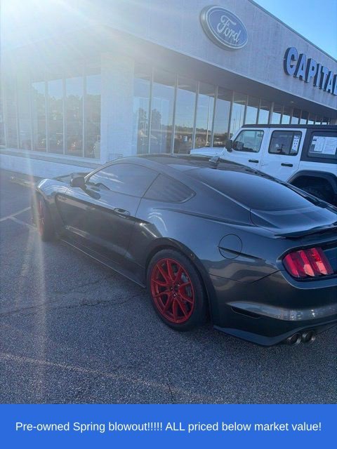 Used 2020 Ford Mustang Shelby GT350 w/ Technology Package RWD image 7