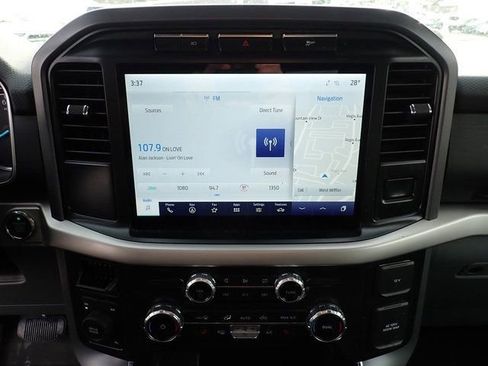 Certified 2022 Ford F150 XLT w/ Equipment Group 302A High image 28