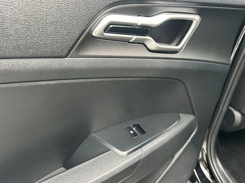 Used 2026 Kia Sportage LX w/ LX Convenience Package image 14