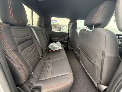 Used 2024 Nissan Frontier Pro-X w/ Pro Convenience Package image 21